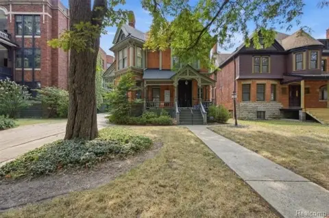 Historic Queen Anne Quadplex