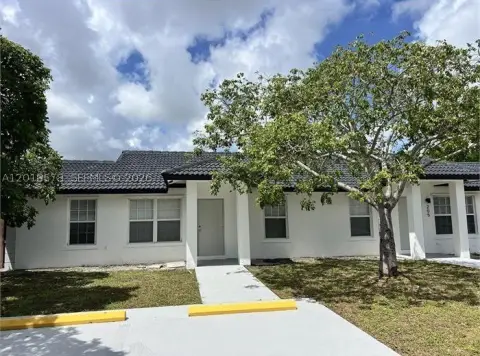 Single-Story Duplex with Two 3BR Units