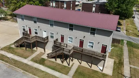 6-Unit Apartment Building