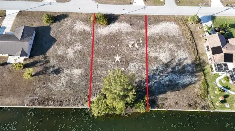 Waterfront Lot in Cape Coral