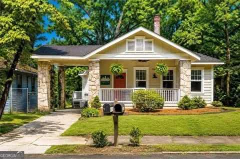 Craftsman Duplex With Two Residences