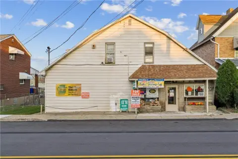 Mixed-Use Property with Market