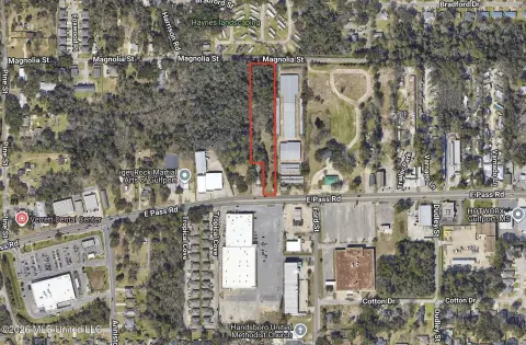 Commercial Land with Dual Frontage