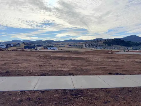 Residential Lot with Mountain Views