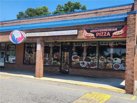 Turnkey Restaurant in Shopping Center