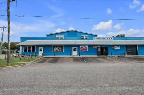 Oceanfront Pizza Restaurant