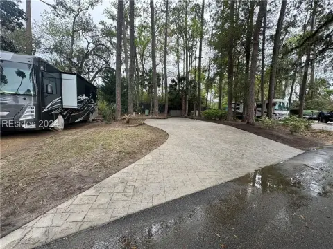 Lake-View Motorcoach Lot