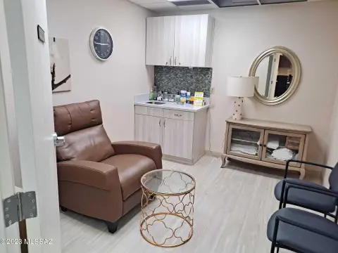 Medical Office Suites in El Con Health Building