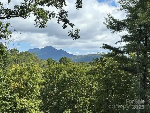 Linville Heights Homesite with Mountain Views
