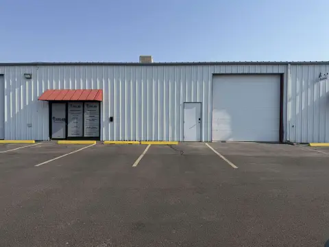 Flex Space with Warehouse Area