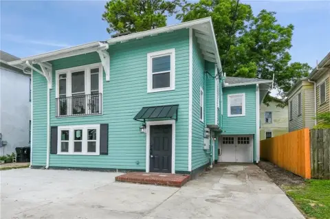 Seven-Bedroom Triplex