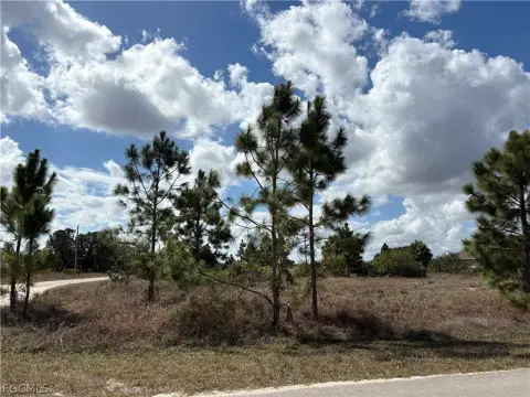 Lehigh Acres Corner Lot