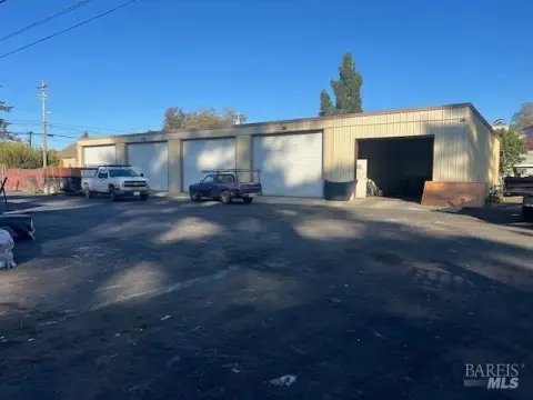 Divisible Warehouse Space