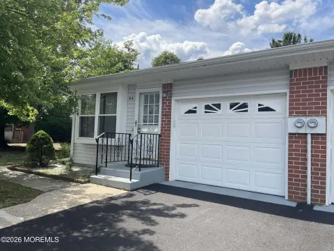 Active Adult Two-Bedroom Home