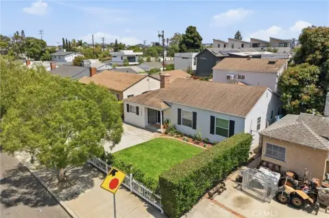 Remodeled Vacant Triplex