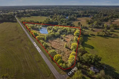 Scenic Acreage in Mt Pleasant