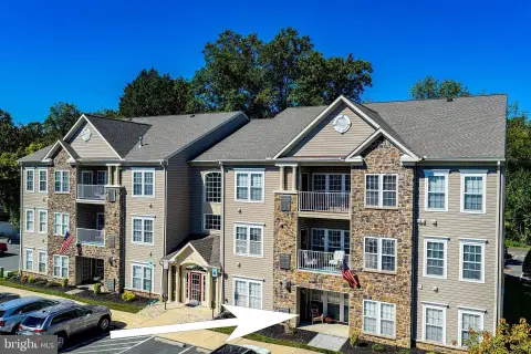 Ground-Floor Condo with Den