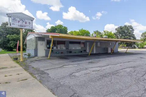 Equipped Conventional Restaurant