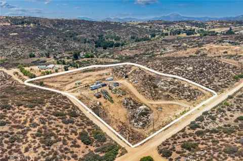 Improved Rural Residential Parcel