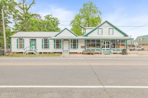 Historic Cafe in Washington, LA