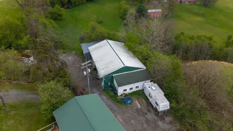 Commercial Garage/Shop For Sale