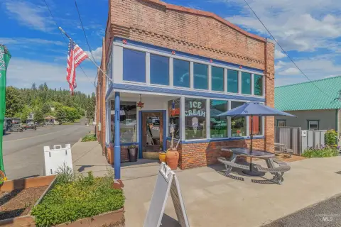 Main Street Triplex with Coffee Shop