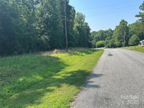 Land in Thomasville, NC