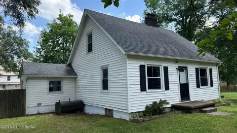 Duplex with Additional Living Quarters