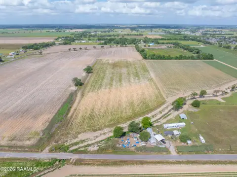 Expansive Land in Prime Location