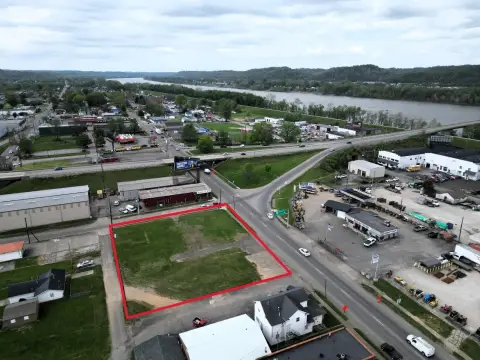 Commercial Land on High-Traffic Thoroughfare