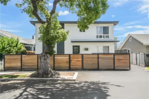 Hollywood Multifamily Investment Opportunity