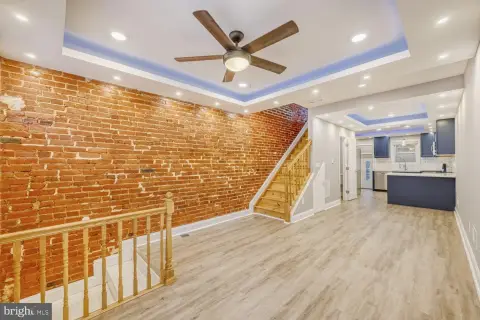 Renovated Row Home Near Johns Hopkins