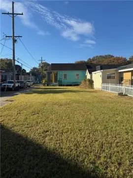 HMC-2 Commercial Land