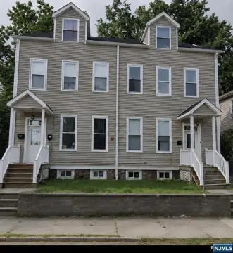 Four-Unit Side-by-Side Quadplex