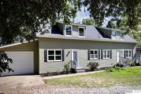 Updated Duplex with Fenced Yards