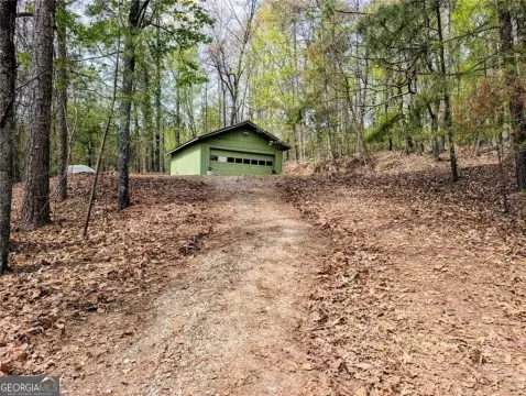 Scenic Lot Near Lake Lanier