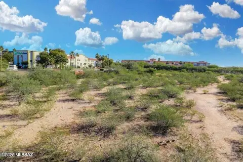 Commercial Land Near Airport