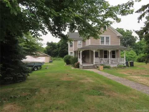 Colonial Triplex with Detached Garage