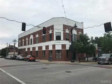 Multi-Tenant Downtown Office/Retail Building