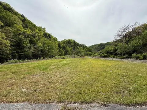 Land with Cleared Homesite Acreage