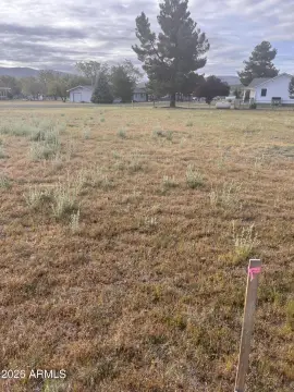 Land in Peeples Valley, AZ