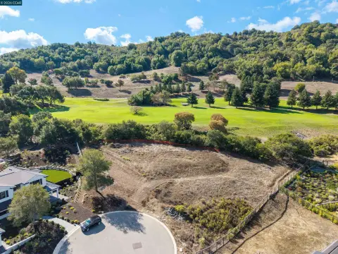 Orinda Land in J&J Ranch