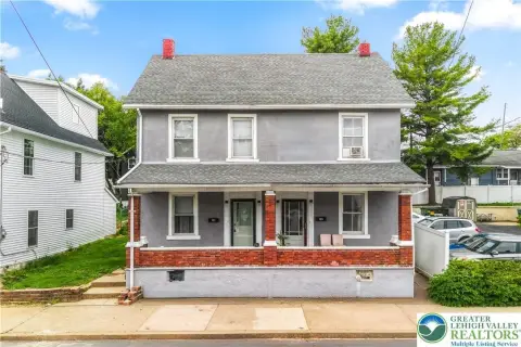 Updated Colonial Duplex in Coplay