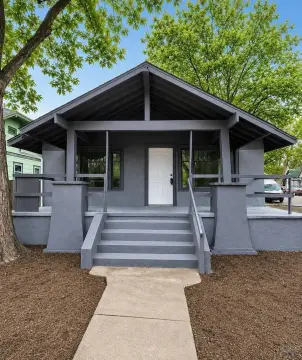 Ranch House-and-Cottage Duplex