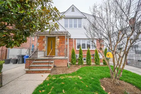 Renovated Two-Family Home, Whitestone