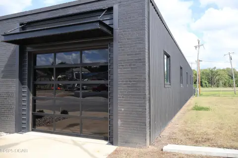 Renovated Commercial Space with Smart Features