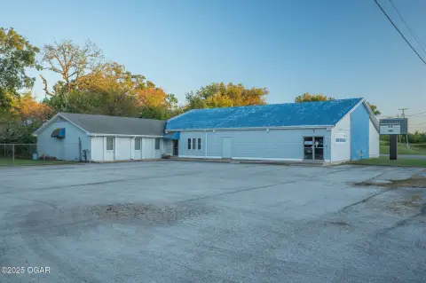 Prime Commercial Land Opportunity