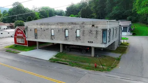 South Williamson Multi-Unit Apartment Complex