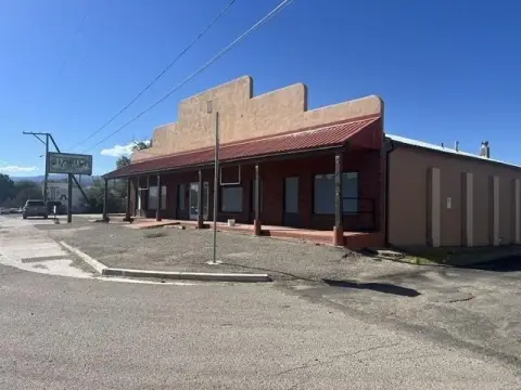 River-View Retail Space