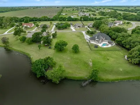Buildable Lot in Hidden Lakes